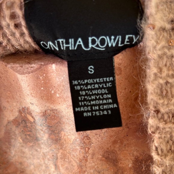 CYTHIA ROWLEY Cream/Pink Knit Crochet - Picture 8 of 8